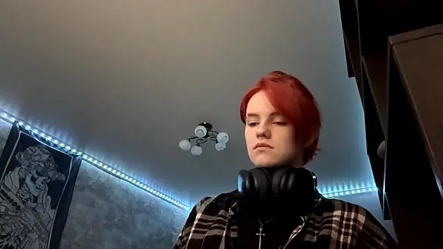Stripchat cam girl CutieGoga