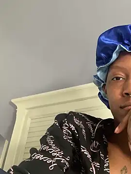 Stripchat cam girl Bluesaphireee