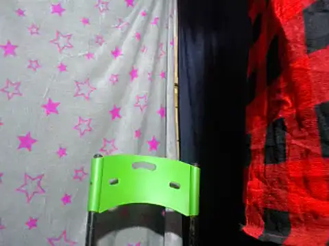 Stripchat cam girl Bernadettee_200