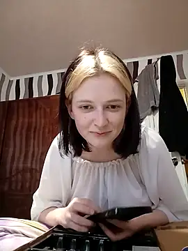 Stripchat cam girl KilyaX