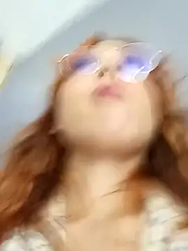 Stripchat cam girl Khassia_Queen