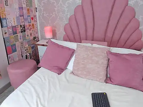 Stripchat cam girl MaryeJackson