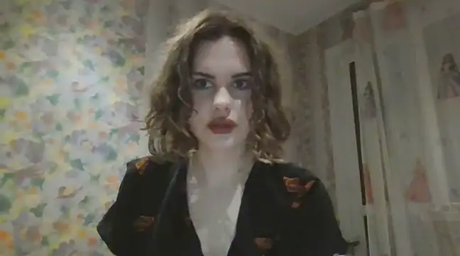 Stripchat cam girl CharlotteXKitty