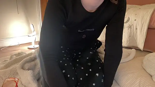 Stripchat cam girl ijustturned18today