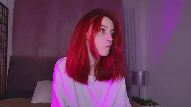 Stripchat cam girl CopperGlow