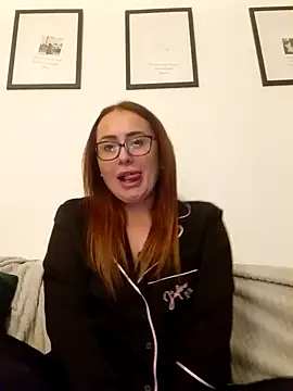 Stripchat cam girl MollieMaexo