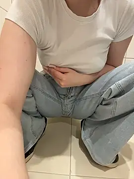 Stripchat cam girl Cumonmme