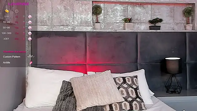 Stripchat cam girl Kriss-White