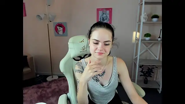 Stripchat cam girl Milka_Castillo