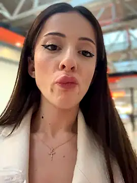 Stripchat cam girl YeaLina