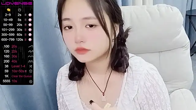 Stripchat cam girl MollyJay-