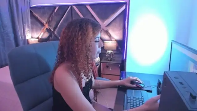 Stripchat cam girl alisson_dancer