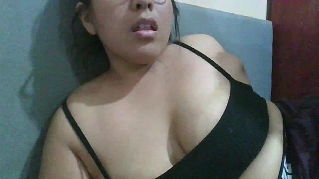 Stripchat cam girl LunaDiaz81