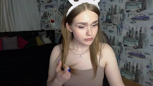 Stripchat cam girl Mialonely