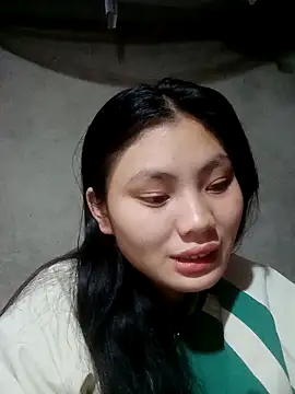 Stripchat cam girl Hilary-123