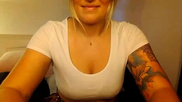 Stripchat cam girl Ruby_Reid