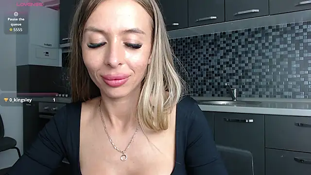 Stripchat cam girl Naty_Ecaterina