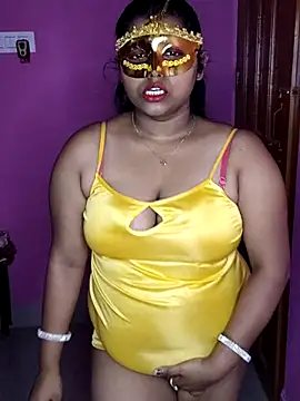 Stripchat cam girl Hotty-rossy