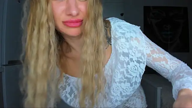 Stripchat cam girl MashaFromRussia__