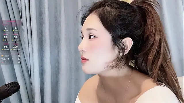 Stripchat cam girl XiaoT02