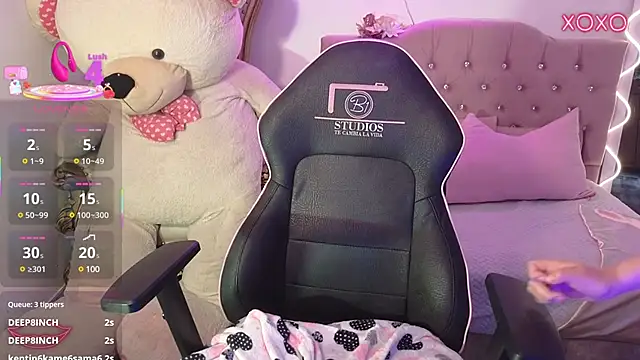 Stripchat cam girl kissy_tay