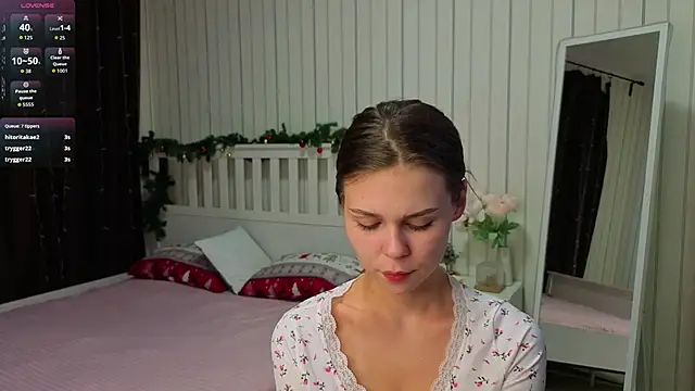 Thumbnail of EarthaLevra - Stripchat live cam