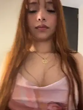 Stripchat cam girl SunnyHaze