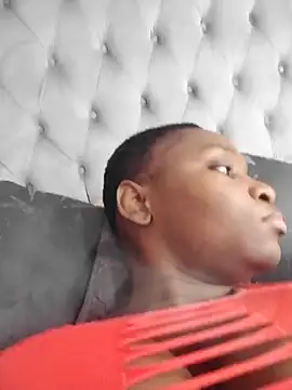 Stripchat cam girl CateyesLips