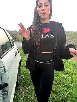 Stripchat cam girl Amani_thewolf