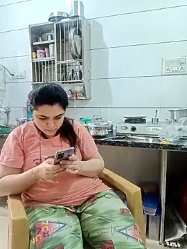 Stripchat cam girl Crush-official