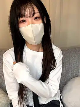 Stripchat cam girl emiiiii1001