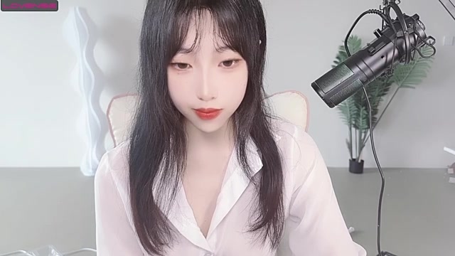 Stripchat cam girl QIU-baby