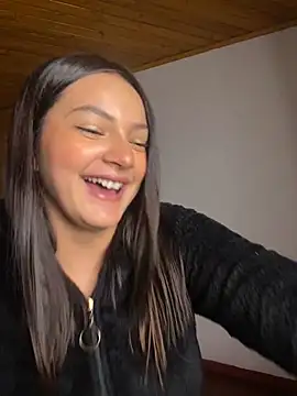 Stripchat cam girl Cami18_pinkk