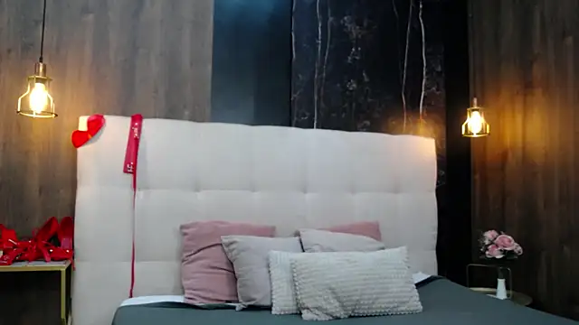 Stripchat cam girl NaddaReed