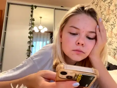 Stripchat cam girl frogggy1313