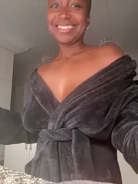 Stripchat cam girl Tia__Fox