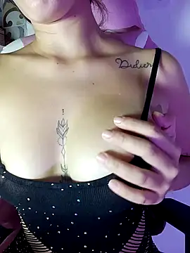 Stripchat cam girl Niky_20