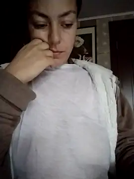 Stripchat cam girl LenaBloomy