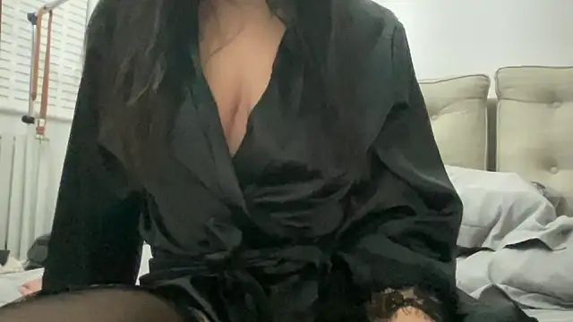 Stripchat cam girl BrunetteBarbieUK