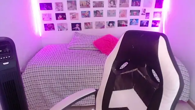 Stripchat cam girl ava_annette