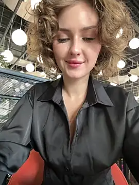 Stripchat cam girl emmaBurg