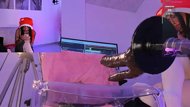 Stripchat cam girl raven_blackk