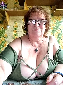 Stripchat cam girl TATSI23