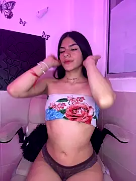 Stripchat cam girl Isabella_pink21