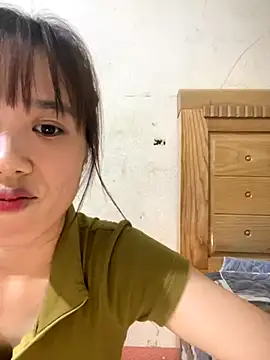 Stripchat cam girl Lucy217