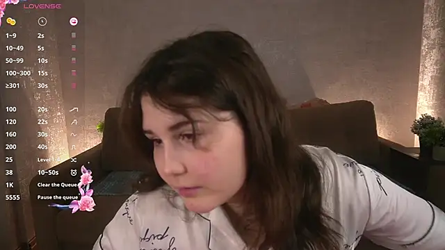 Stripchat cam girl OdelindaGornall