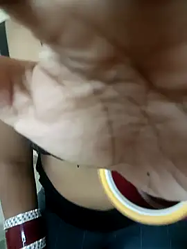 Stripchat cam girl Kavya-111
