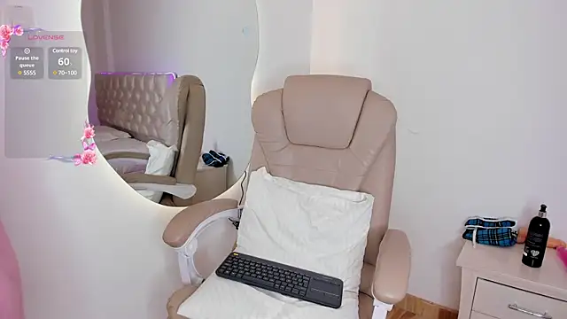 Stripchat cam girl meggan_sweet