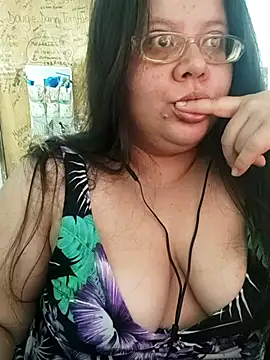 Stripchat cam girl SophieSnake