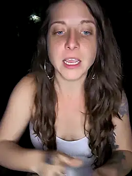 Stripchat cam girl VelvetHalo